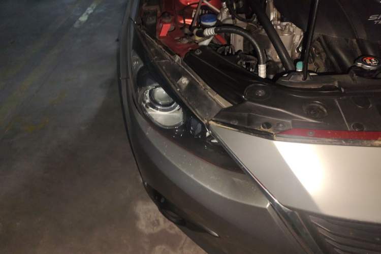 Used Mazda 3 Axela 2016 Sedan 1.5L Automatic Comfort Model
