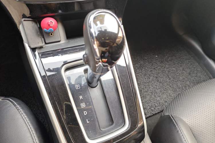 Used Nissan Sylphy 2016 1.6XV CVT Smart Enjoyment Version Gear Lever