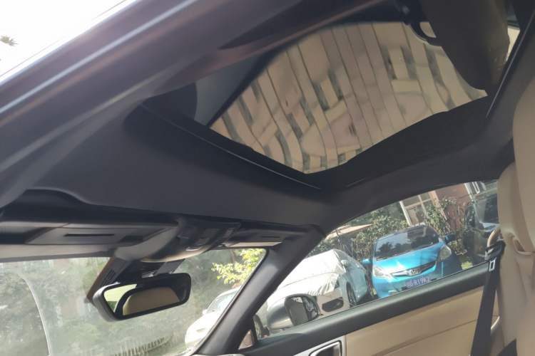 Used Mercedes-Benz SLK-Class 2011 SLK 200 Fashion Model Headliner