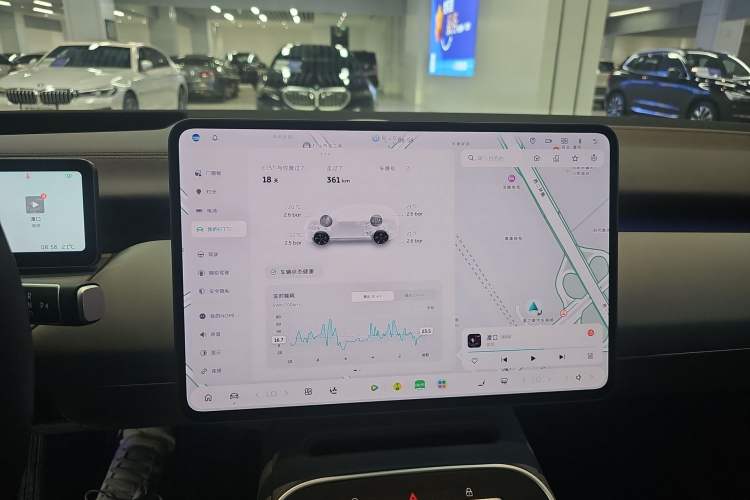 Used Nio ET5T 2025 75 kWh Touring Instrument Cluster