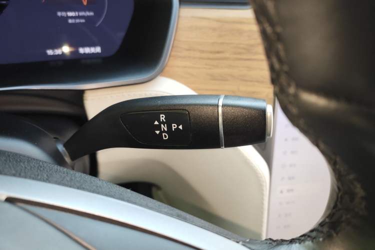 Used Tesla Model S 2020 Long-Range Upgrade Version Gear Lever