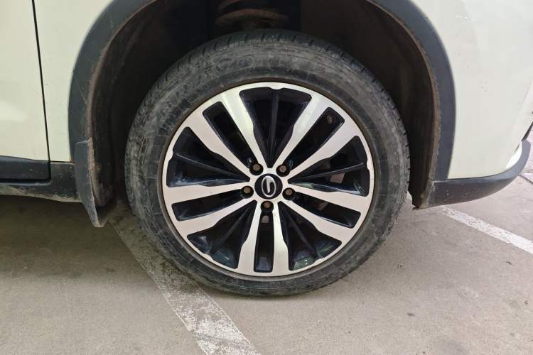 Used GAC Trumpchi GS4 2015 200T G-DCT Luxury Edition Right Front Wheel Hub