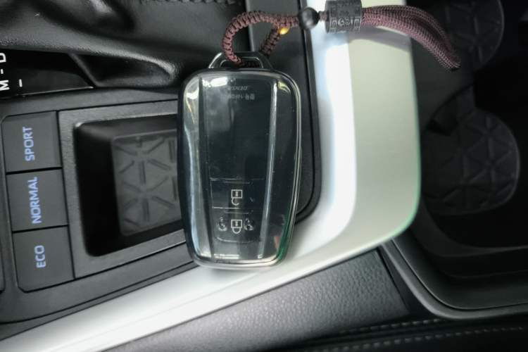 Used Toyota Wildlander 2022 2.0L CVT Two-Wheel Drive Luxury PLUS Edition Interior 1