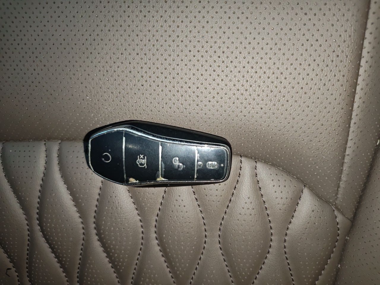 BYD Han 2023 EV Champion Edition 605KM Front-Drive Premium Model — снимка 20