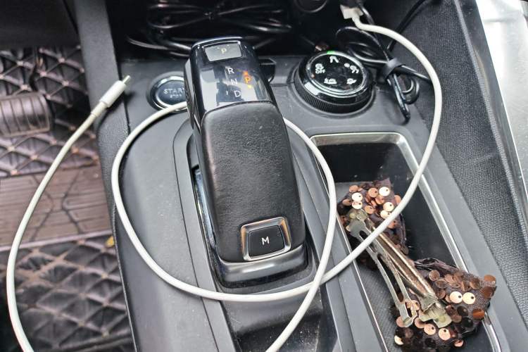 Used Peugeot 4008 2017 350THP Luxury Edition Gear Lever