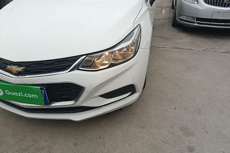 Used Chevrolet Cruze 2017 1.5L Automatic Pioneer Sunroof Edition Left Front Headlight