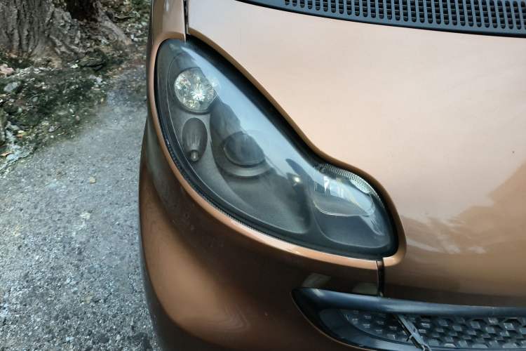 Used smart fortwo 2015 1.0 MHD New Year Special Edition Right Front Headlight