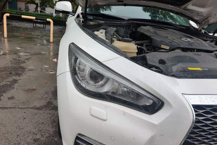 Used Infiniti Q50 2014 2.0T Luxury Edition
