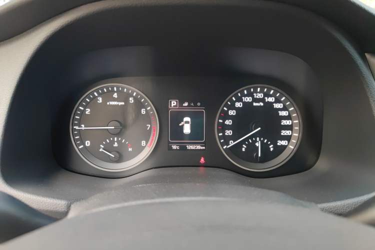 Used Hyundai Tucson 2015 1.6T Dual-Clutch Two-Wheel-Drive Smart Model
