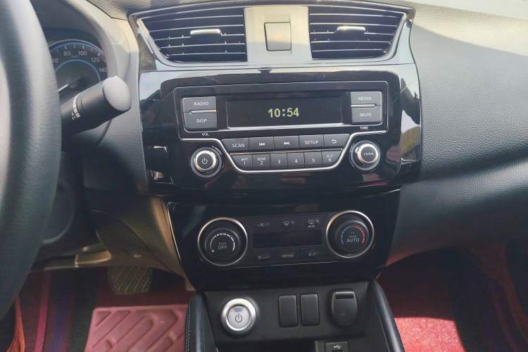 Used Nissan Sylphy EV 2018 Comfort Edition Customized Version Audio And AC Panel