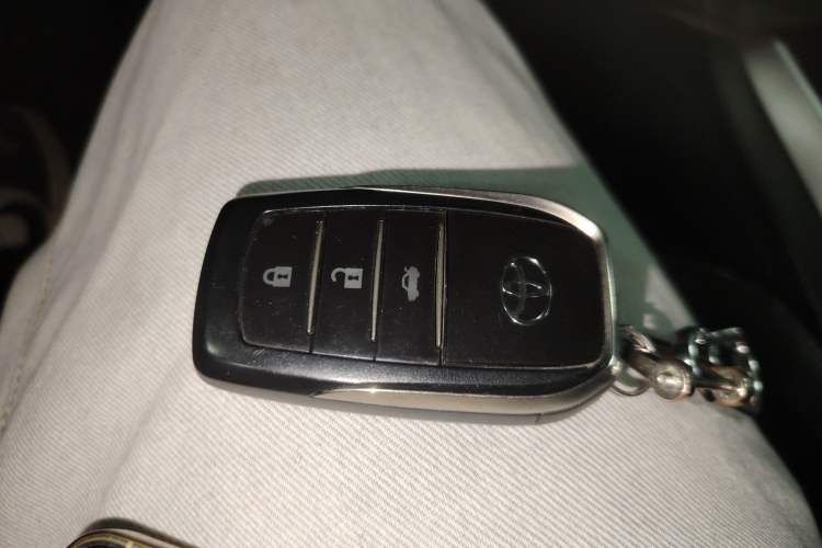 Used Toyota Corolla 2018 1.2T S-CVT GL Smart Enjoyment Version Vehicle Key