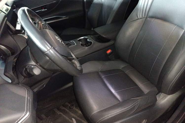 Used Toyota Harrier 2023 Dual-Engine 2.5L CVT Two-Wheel Drive Luxury Edition Left Front Seat