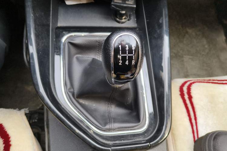 Used Dongfeng Fengon S560 2019 1.8L Manual Urban Model Gear Lever