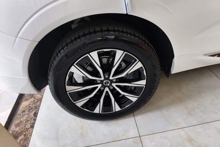 Used Volvo XC60 2024 B5 4x4 Smart Luxury Edition
