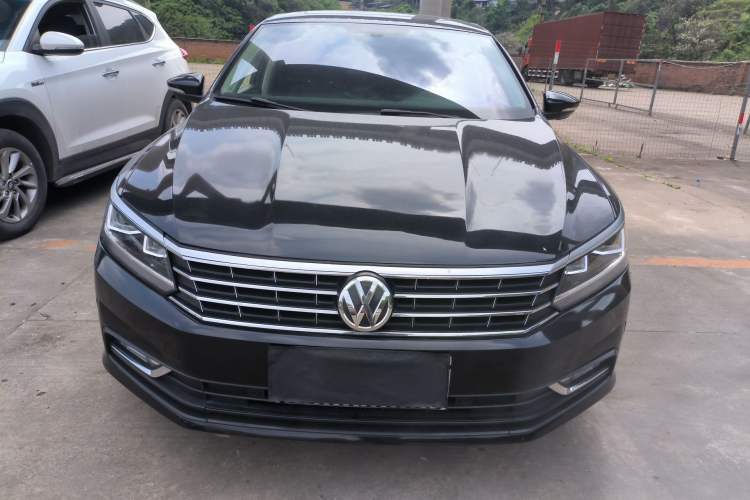 Used Volkswagen Passat 2017 330TSI DSG Luxury Edition Front