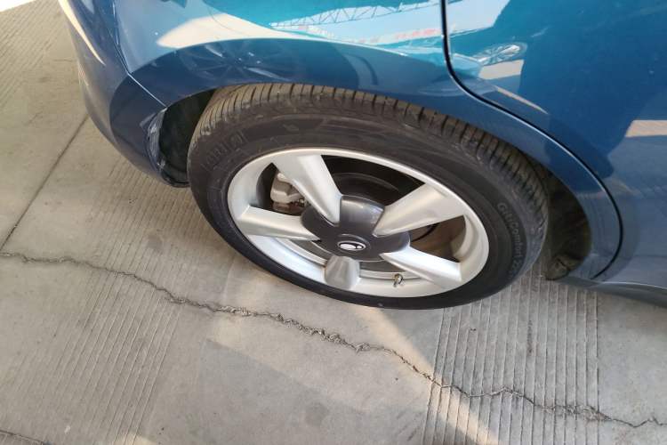 Used ORA Good Cat 2023 401 km Standard Range Premium Version Lithium Iron Phosphate
