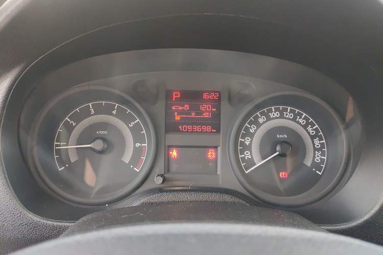 Used Peugeot 301 2014 1.6L Automatic Comfort Edition Instrument Cluster