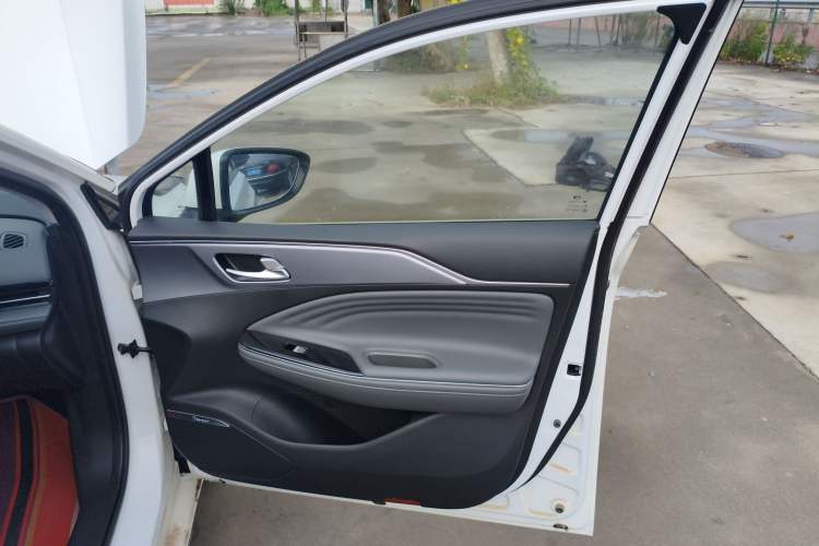 Used AION S Plus 2023 70 Intelligent Edition Lithium Iron Phosphate
