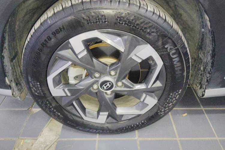 Used Hyundai ix35 2023 Musso 2.0L Deluxe Edition DLX
