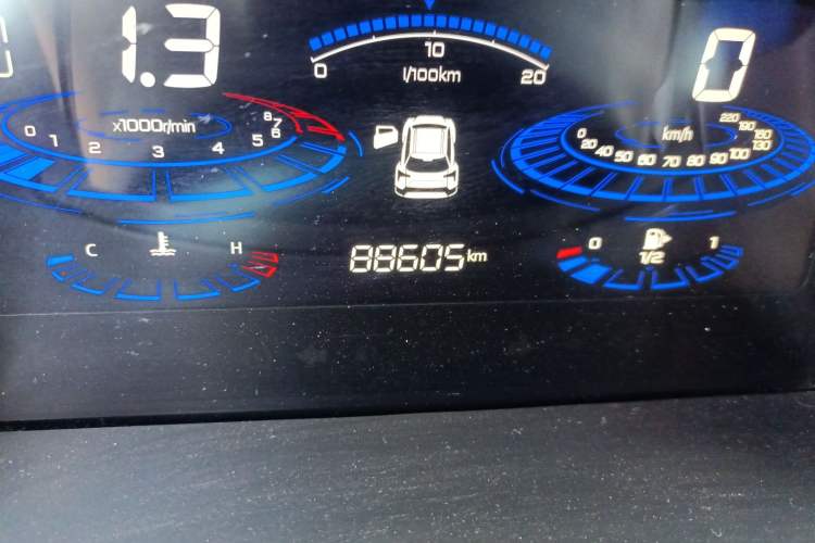 Used Venucia T60 2020 1.6L CVT Smart Drive Version China VI Standard
