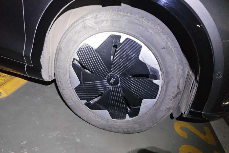 Used IM LS7 2023 77 kWh Urban Fit Rear-Wheel Drive