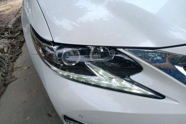 Used Lexus ES 2014 250 Elite Edition Right Front Headlight