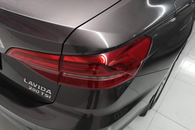 Used Volkswagen Lavida 2019 280TSI DSG Comfort Edition China VI standard
