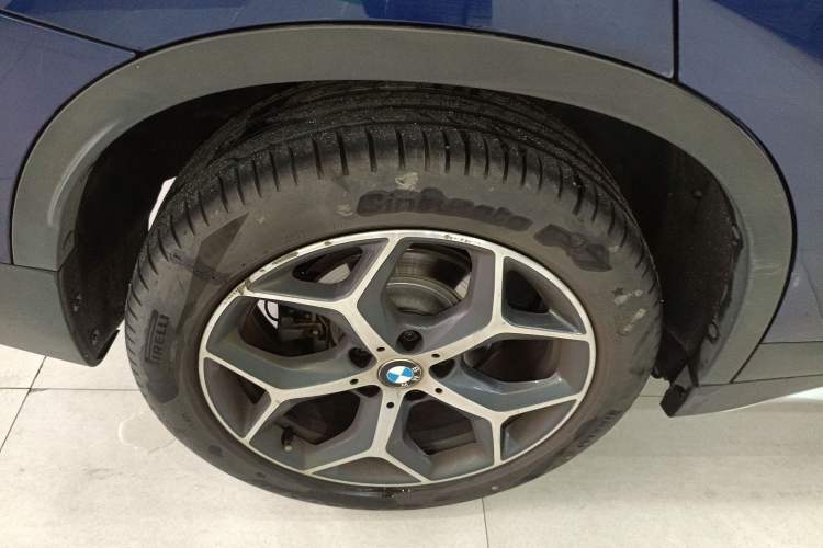 Used BMW X1 2018 sDrive18Li Luxury Model
