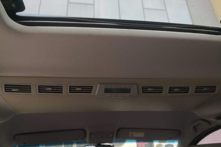 Used JAC Refine M5 2016 2.0T Gasoline Automatic Business Edition