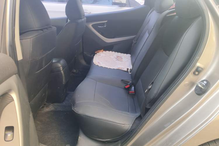 Used Hyundai Elantra (5th Generation / Langdong) 2012 1.6L Automatic Leading Model
