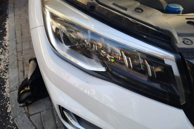 Used CHANGAN CS75 2021 Honor Million Edition 280T DCT Luxury Model Right Front Headlight