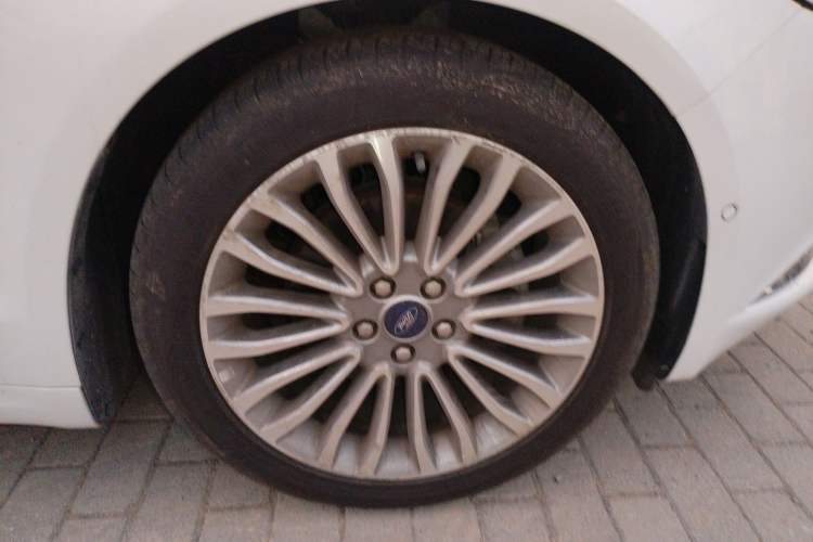 Used Ford Mondeo 2017 EcoBoost 245 Flagship Model
