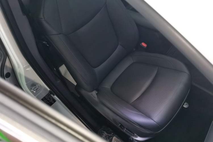 Used Toyota SIENNA 2024 2.5L Hybrid Four-Wheel Drive Prestige Edition
