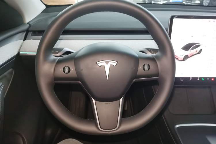 Used Tesla Model Y 2023 Rear-Wheel-Drive Version