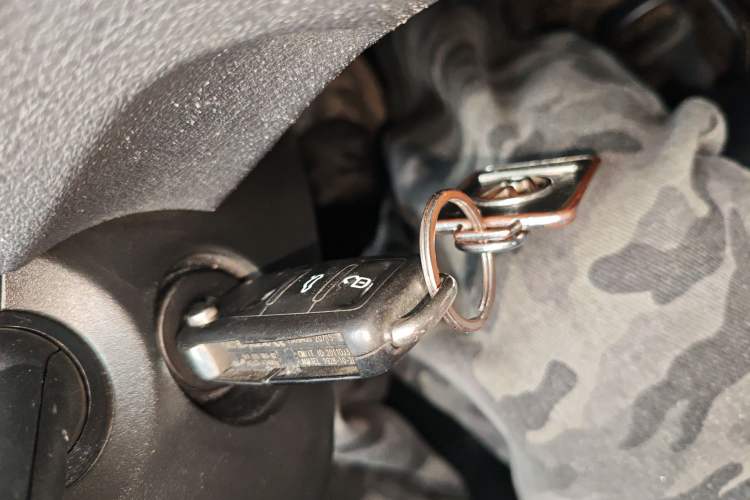 Used Volkswagen Touran 2015 1.4T Manual Fashion Edition 5-Seater Vehicle Key