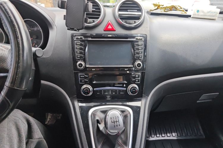 Used Haval H6 2013 Upgraded Model 1.5T Manual Two-Wheel Drive Elite Version