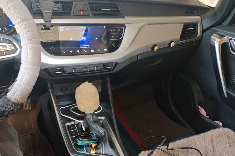 Used Geely Auto Vision X3 2020 1.5L CVT Luxury Model Audio And AC Panel