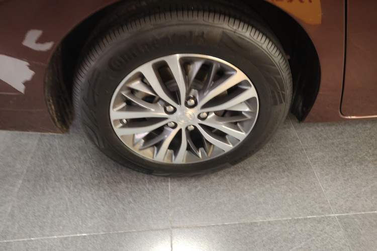 Used Buick GL8 2022 ES Landtrek 653T Comfort Edition