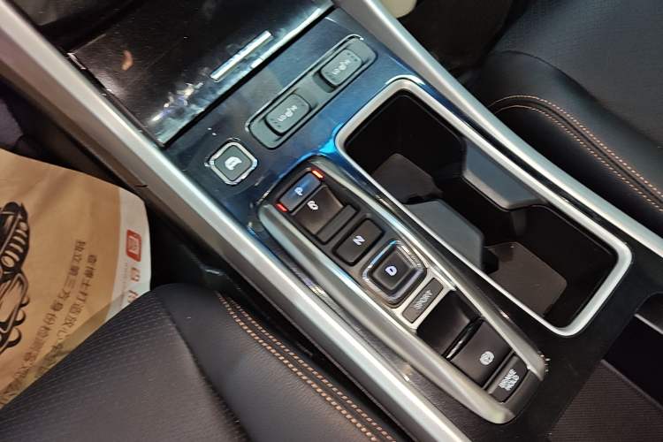 Used Honda Accord 2016 Hybrid 2.0L Rui Ling Edition
