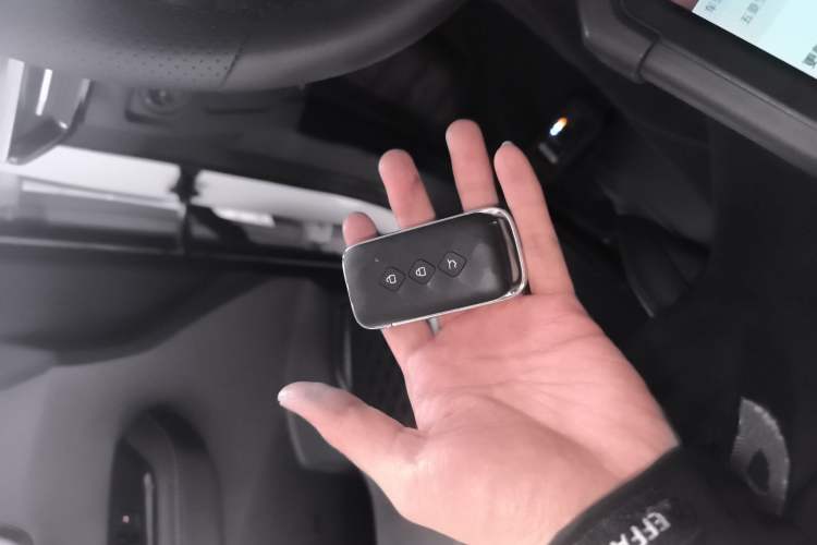 Used Wuling Asta 2022 2.0L DHT Electric-Speed Version