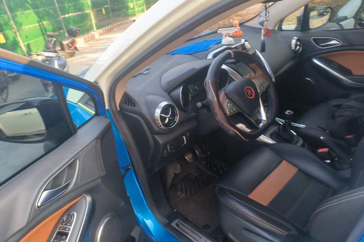 Used BYD Yuan 2016 1.5L Manual Luxury Model
