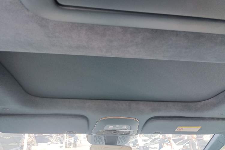 Used Zeekr 009 2022 WE Edition
