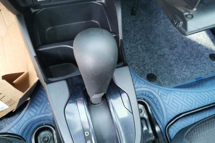 Used Honda Fit 2016 1.5L LXS CVT Comfort Sunroof Version
