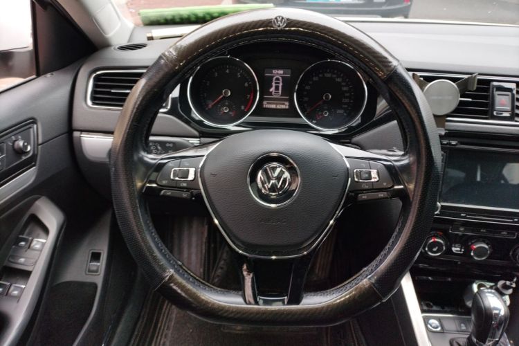 Used Volkswagen Sagitar 2018 180TSI DSG Prestige Edition
