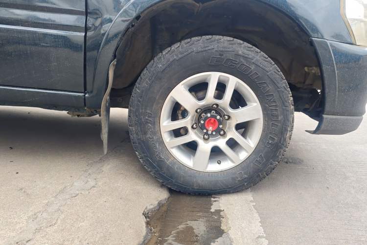 Used Isuzu Pickup 2015 2.8T Four-Wheel Drive 4JB1CT