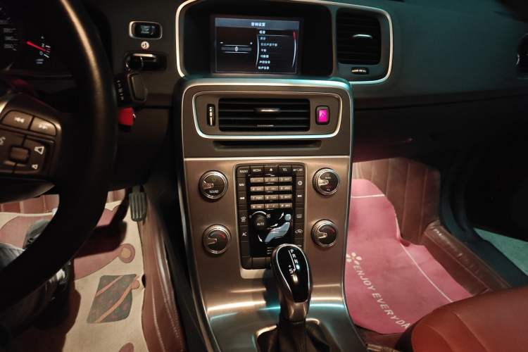 Used Volvo S60 2018 S60L T3 Smart Progress Edition