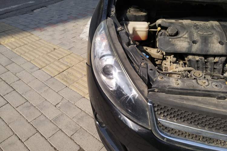 Used JAC Group Refine M2 2013 1.5L Manual Comfort Model 5 Seats
