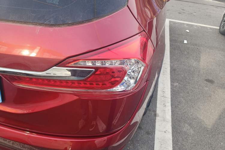 Used Baojun 310W 2018 1.5L Automatic Luxury Version China V
