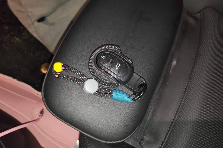 Used MINI 2022 1.5T COOPER CABRIO Classic Edition Vehicle Key