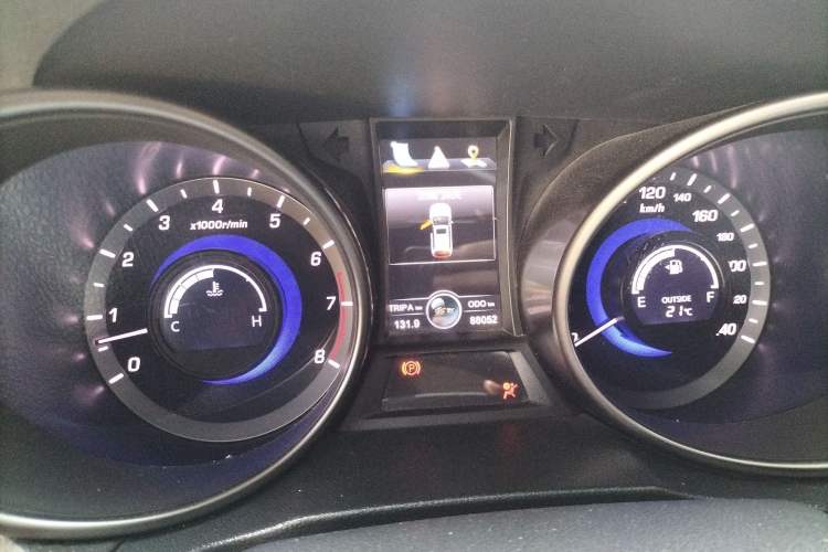 Used CHANGAN CS75 2016 2.0L Manual Leading Version China V Standard
